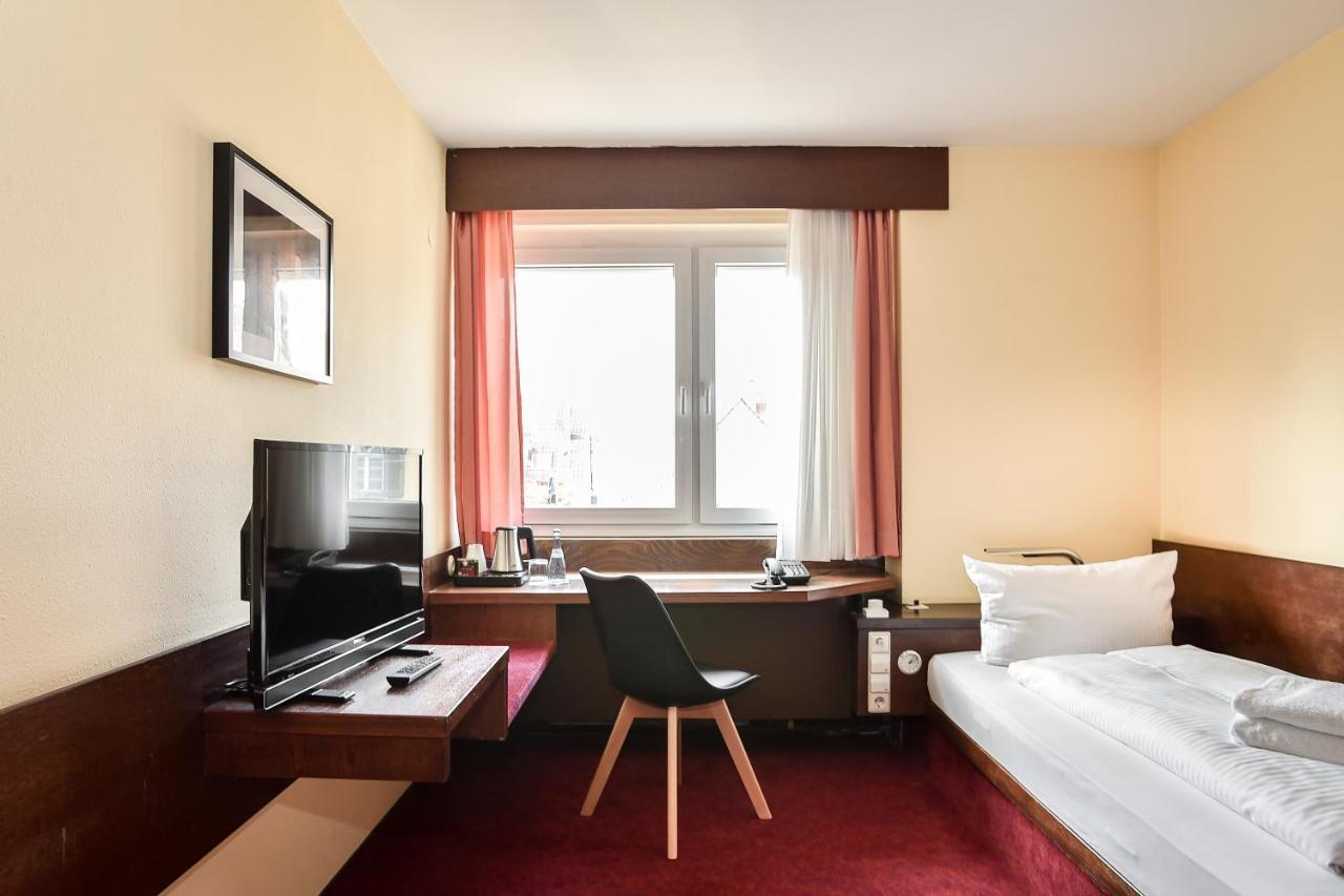 Kontaktlos Hotel Am Kappelberg Kontaktlos Fellbach Bagian luar foto